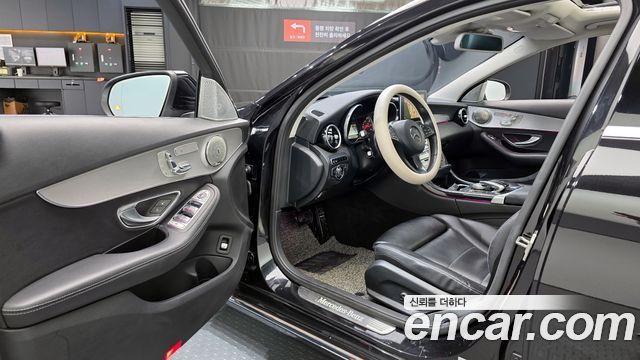 Mercedes-Benz C-Class C200 Avantgarde