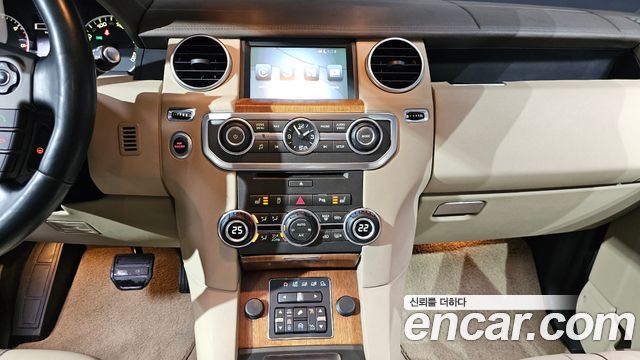 Land Rover Discovery 3.0 SDV6 HSE