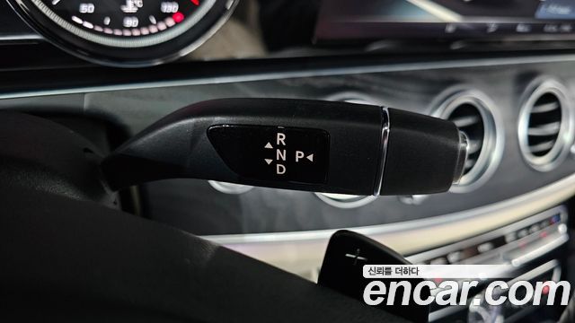Mercedes-Benz E-Class E220d Avantgarde