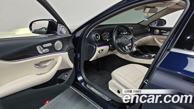 Mercedes-Benz E-Class E220d Avantgarde