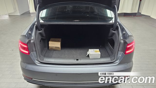 Audi A4 40 TFSI Premium
