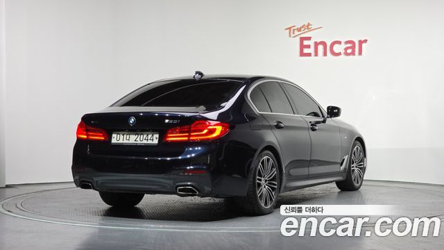 BMW 5-Series 530i xDrive M Sport Package Plus