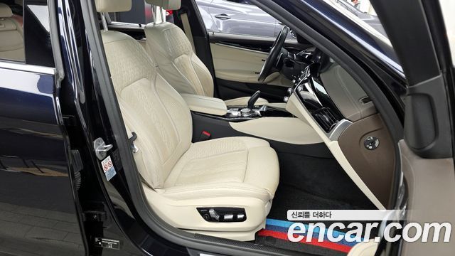 BMW 5-Series 530i xDrive M Sport Package Plus