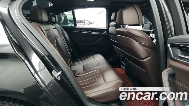 BMW 5-Series 523d M Sport