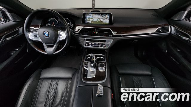 BMW 7-Series 750Li xDrive