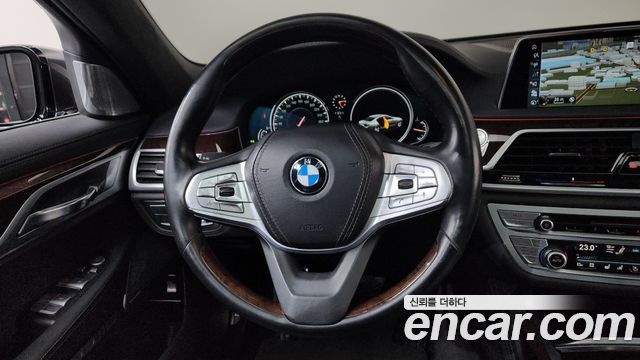 BMW 7-Series 750Li xDrive