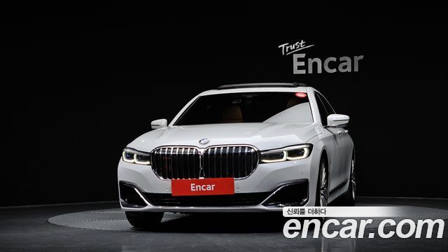 BMW 7-Series 740Li xDrive Design Pure Excellence