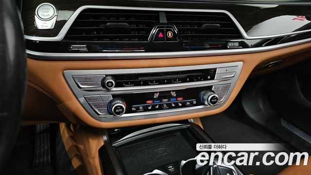 BMW 7-Series 740Li xDrive Design Pure Excellence