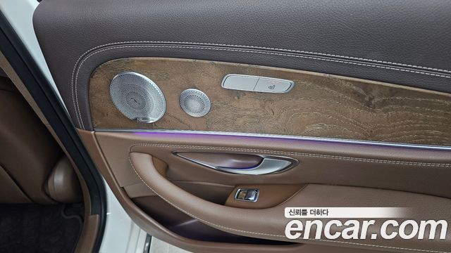 Mercedes-Benz E-Class E300 4MATIC Exclusive