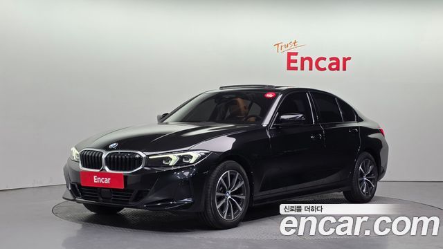 BMW 3-Series 320i
