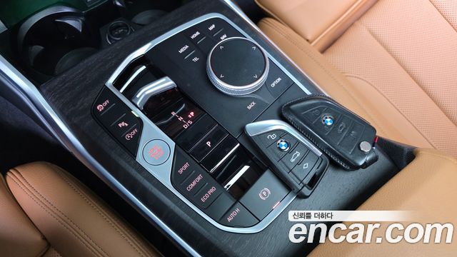 BMW 3-Series 320i