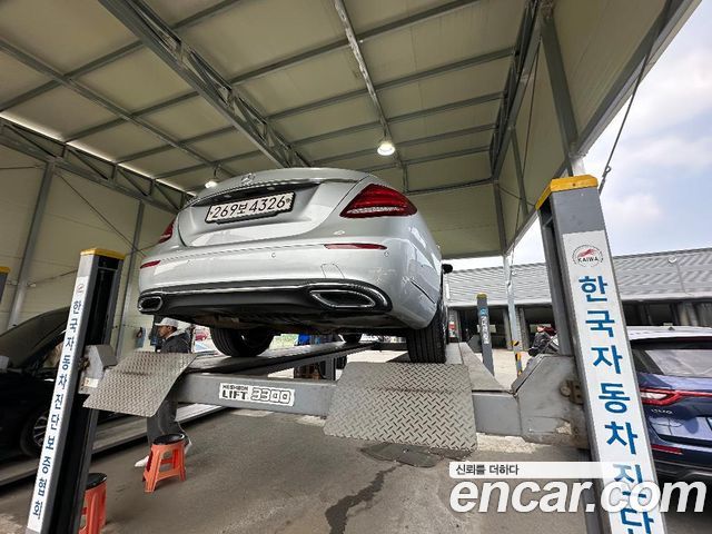 Mercedes-Benz E-Class E220d Exclusive