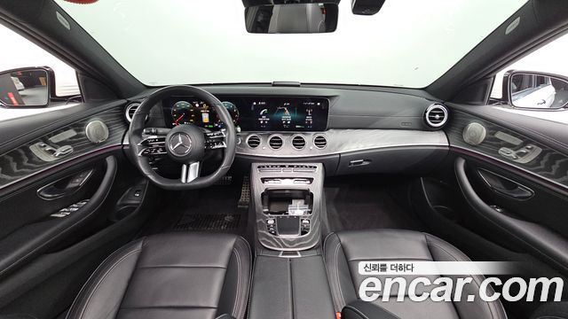 Mercedes-Benz E-Class E350 4MATIC AMG Line