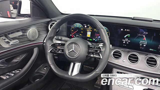 Mercedes-Benz E-Class E350 4MATIC AMG Line