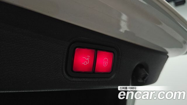 Mercedes-Benz E-Class E350 4MATIC AMG Line