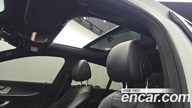 Mercedes-Benz E-Class E350 4MATIC AMG Line