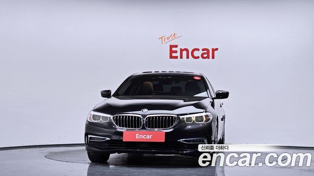 BMW 5-Series 520i Luxury