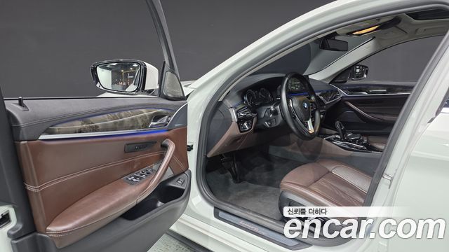 BMW 5-Series 530d Luxury Plus