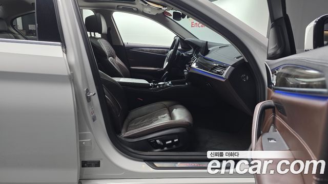 BMW 5-Series 530d Luxury Plus