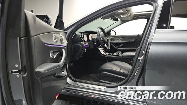 Mercedes-Benz E-Class E200 Avantgarde