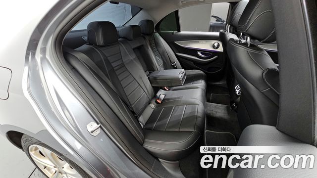 Mercedes-Benz E-Class E200 Avantgarde
