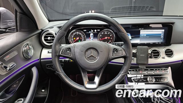 Mercedes-Benz E-Class E200 Avantgarde