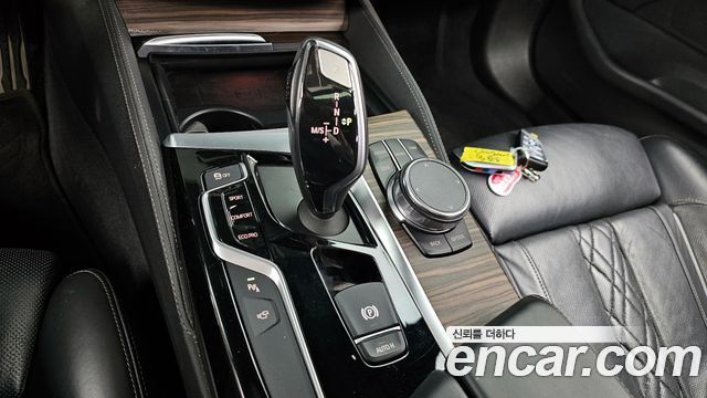 BMW 5-Series 520d xDrive M Sport Package Plus