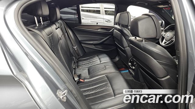 BMW 5-Series 520d xDrive M Sport Package Plus
