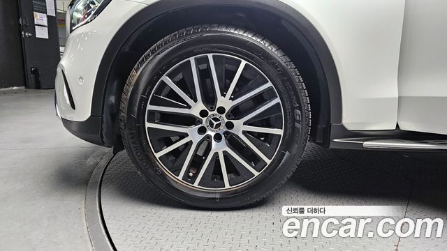 Mercedes-Benz GLC-Class GLC220 d 4MATIC