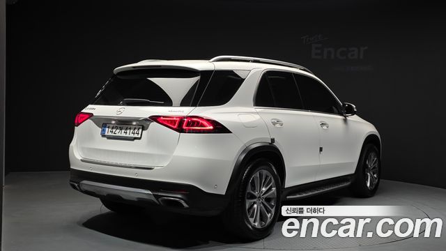 Mercedes-Benz GLE-Class GLE300d 4MATIC