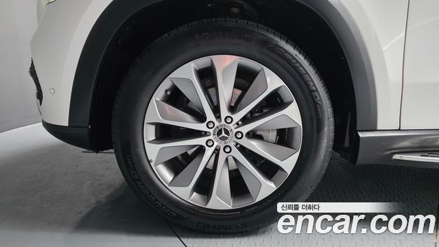 Mercedes-Benz GLE-Class GLE300d 4MATIC