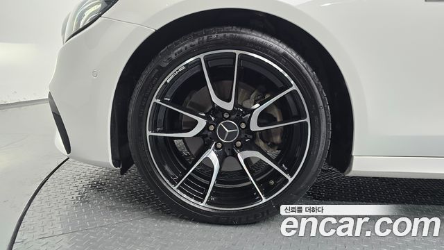 Mercedes-Benz E-Class E200 Avantgarde