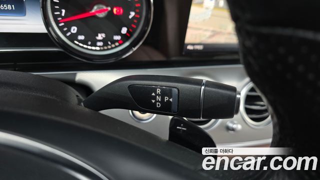 Mercedes-Benz E-Class E200 Avantgarde