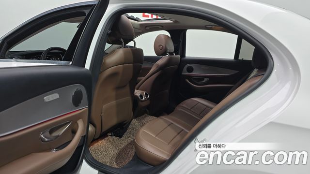 Mercedes-Benz E-Class E200 Avantgarde
