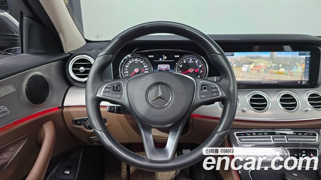 Mercedes-Benz E-Class E200 Avantgarde