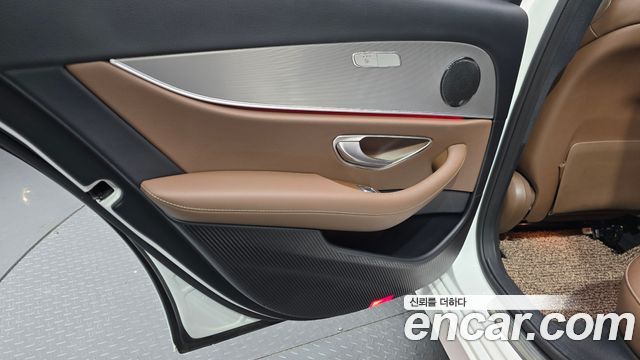Mercedes-Benz E-Class E200 Avantgarde