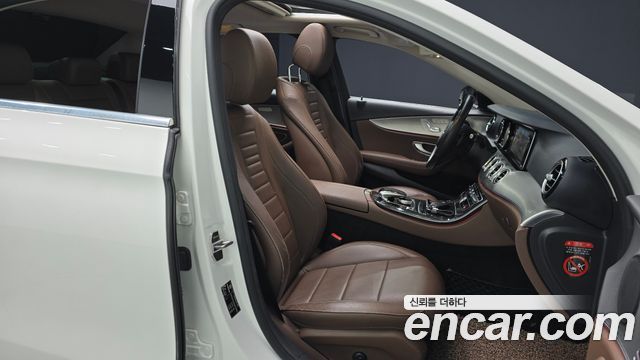 Mercedes-Benz E-Class E200 Avantgarde