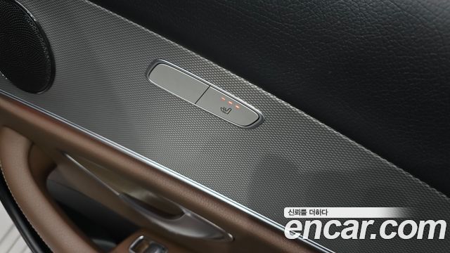 Mercedes-Benz E-Class E200 Avantgarde
