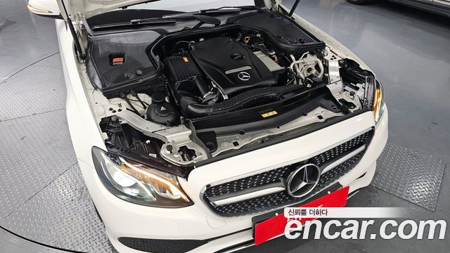 Mercedes-Benz E-Class E200 Avantgarde