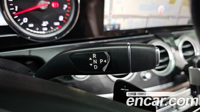 Mercedes-Benz E-Class E200 Avantgarde