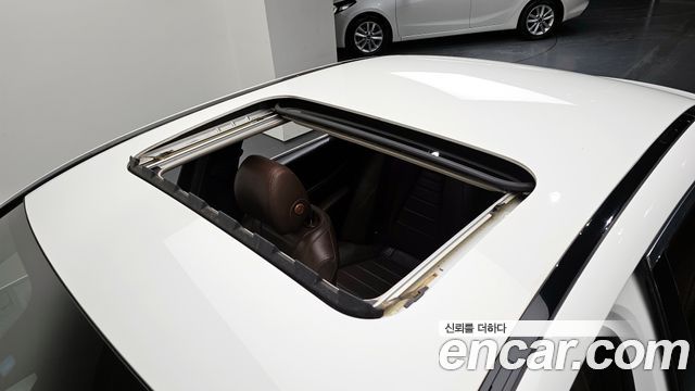Mercedes-Benz E-Class E200 Avantgarde