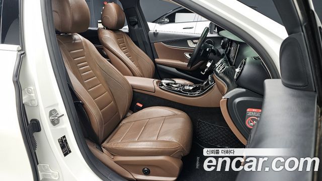 Mercedes-Benz E-Class E200 Avantgarde