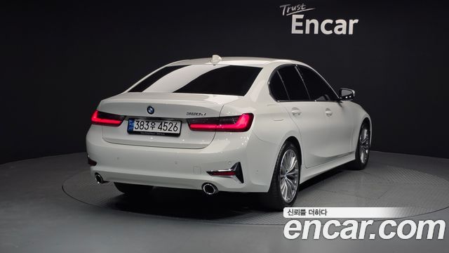 BMW 3-Series 320d Luxury