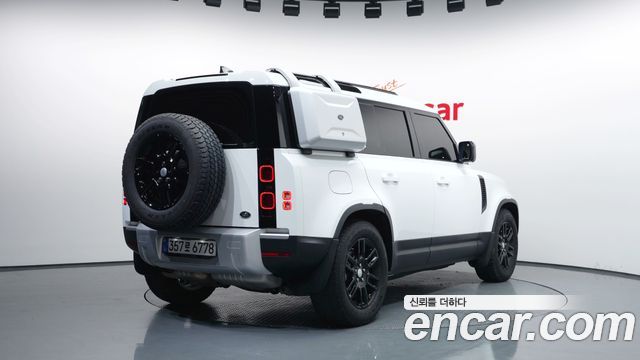 Land Rover Defender 110 D240 S