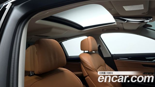BMW 5-Series 520i Luxury