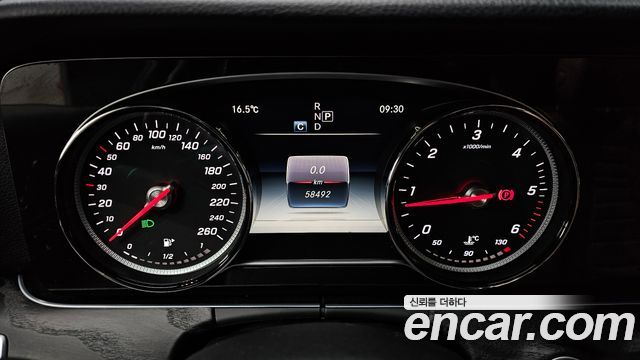 Mercedes-Benz E-Class E220d Avantgarde