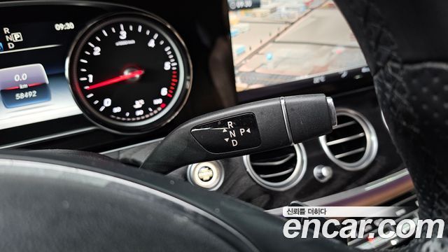 Mercedes-Benz E-Class E220d Avantgarde