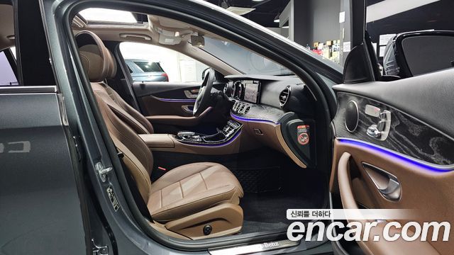 Mercedes-Benz E-Class E220d Avantgarde