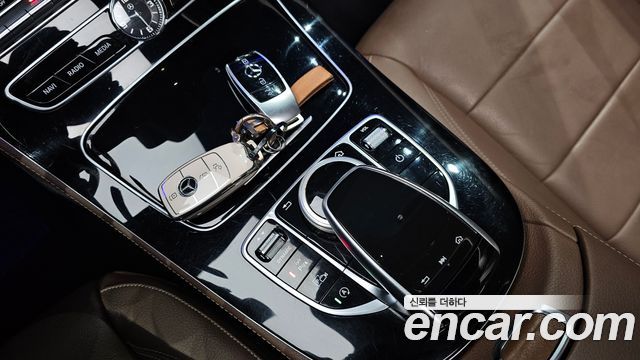 Mercedes-Benz E-Class E220d Avantgarde