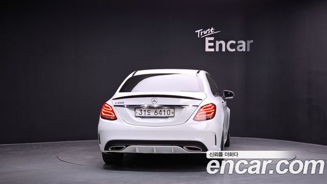 Mercedes-Benz C-Class C200 AMG Line